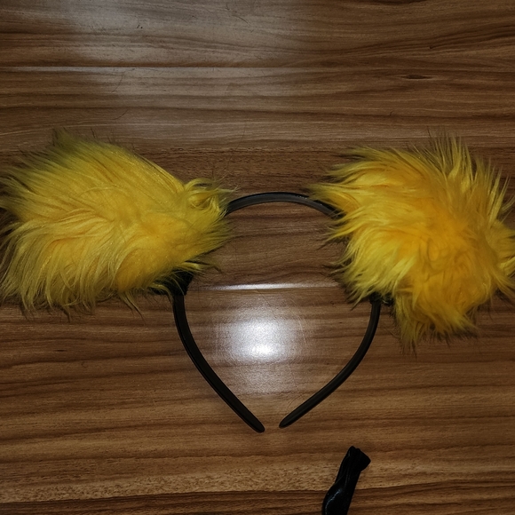 7 piece Bumblebee Rave Costume. Size S/M. - Picture 7 of 11